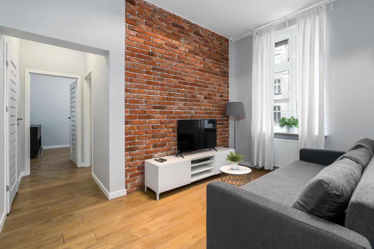 Old Town Apartment Garbary By Noclegi Renters Poznan Ngoại thất bức ảnh