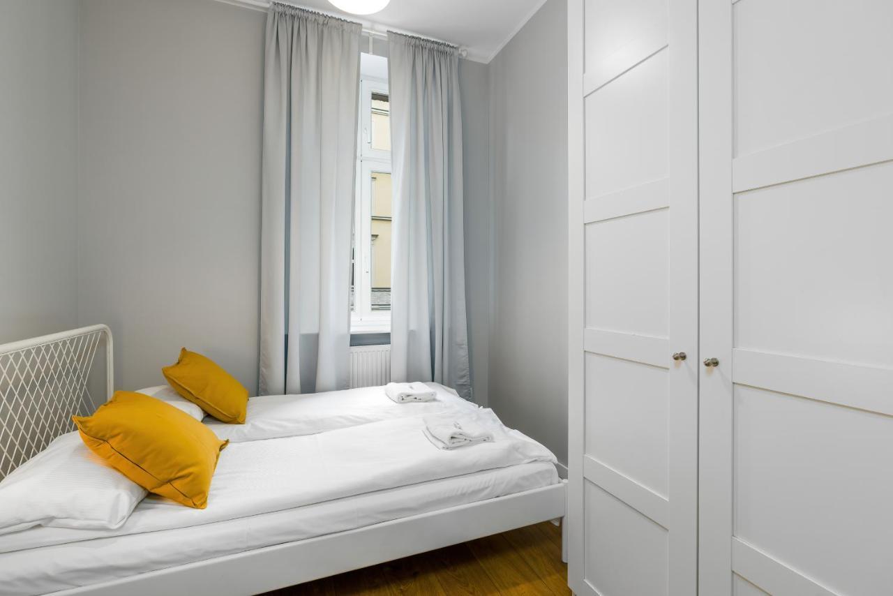 Old Town Apartment Garbary By Noclegi Renters Poznan Ngoại thất bức ảnh